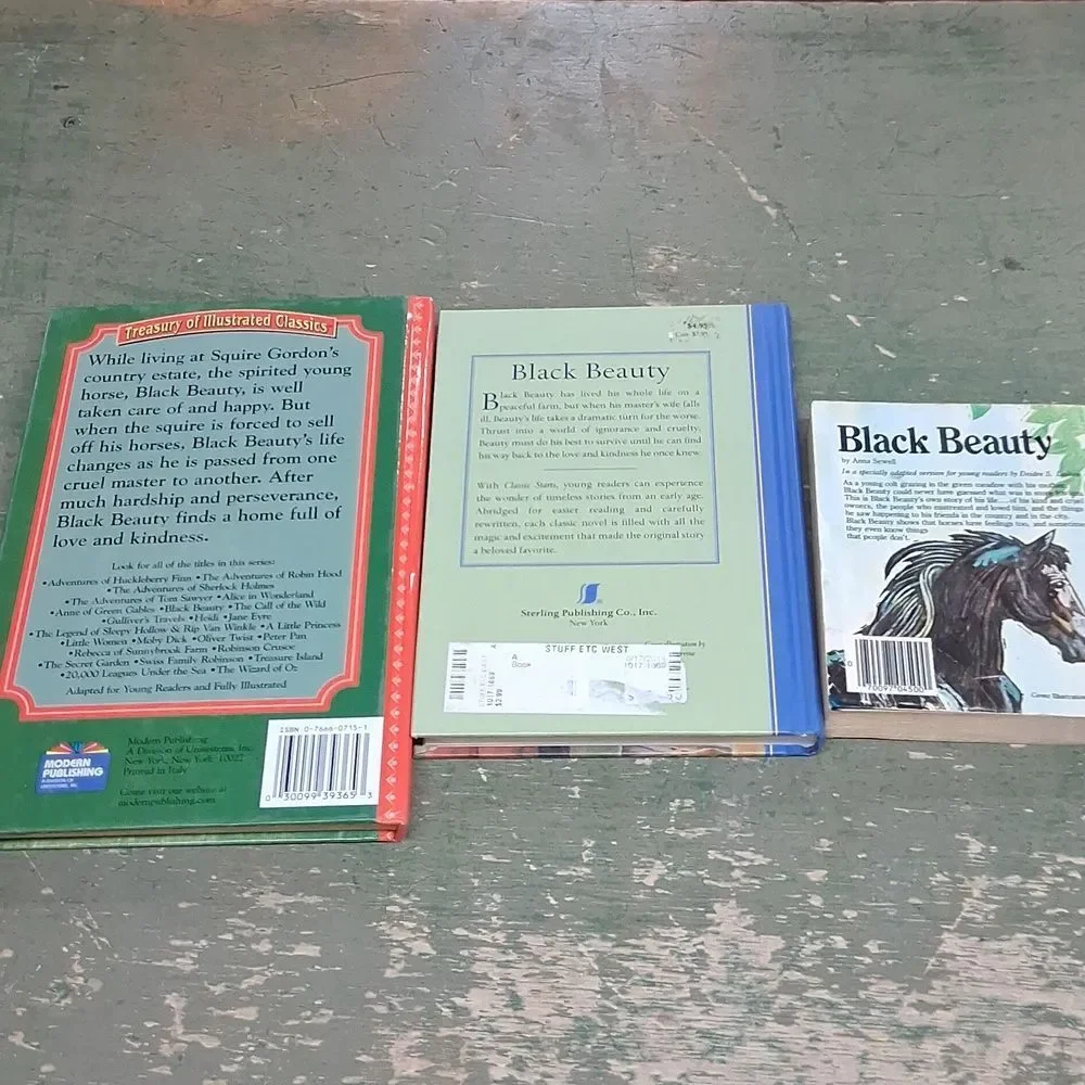 Vintage Black Beauty 3 VHS,‎ & 6 Black Beauty Story Books